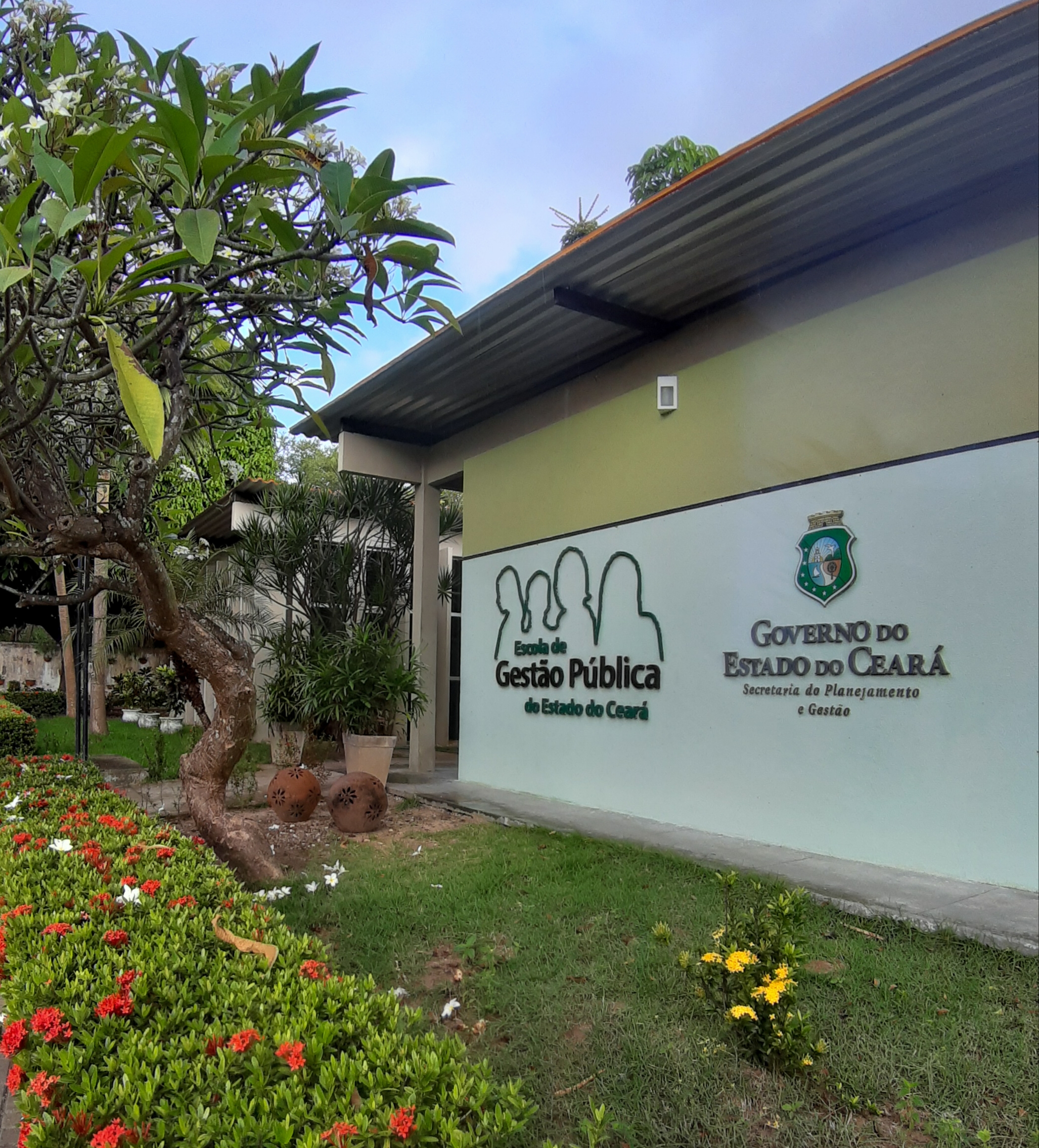 Escola de Gestão Pública